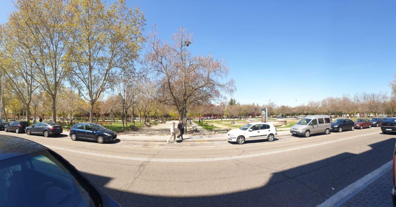 Apartamento Tisare Wifi Valladolid Kültér fotó